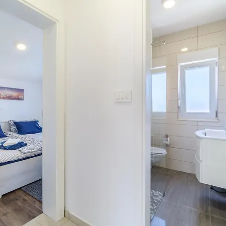 Apartment Zdenka Milna (Brac)