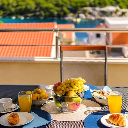 Apartment Zdenka Milna (Brac)